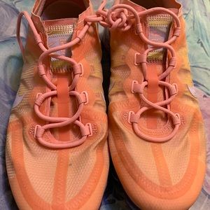 Peach Nike Vapormax